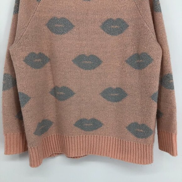 Torrid Pink Silver metallic Lip Print fuzzy Crewneck sweater size 2X - Picture 13 of 16